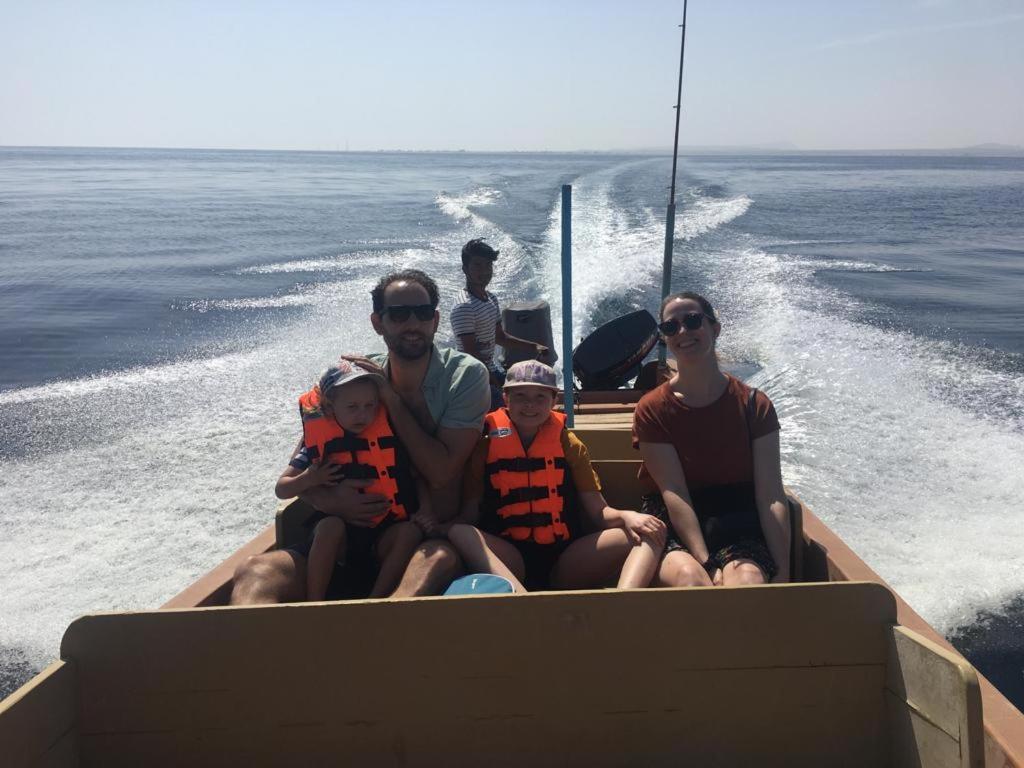 Salem Fish Guest House Ras al Hadd Esterno foto